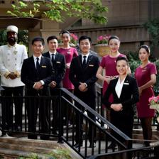 藍光進化論 以“兩只手”卡位現(xiàn)代服務業(yè)，物業(yè)管理搶灘萬億級藍海市場